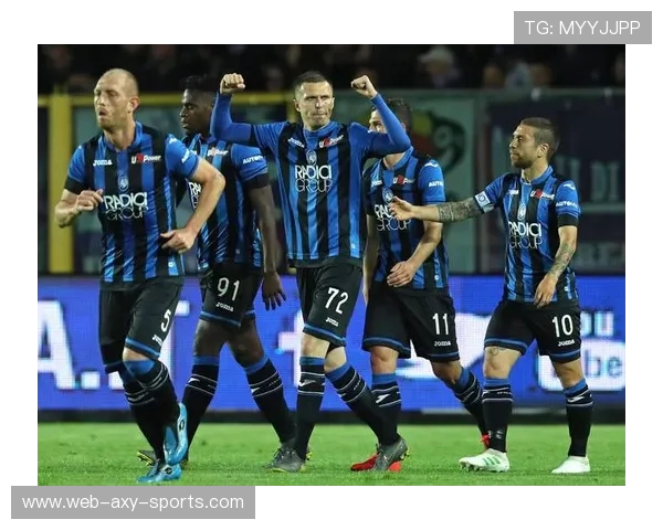 以比分为核心解析:足球比赛中的胜负关键与战术布局 以比分为核心解析:足球比赛中的胜负关键与战术布局