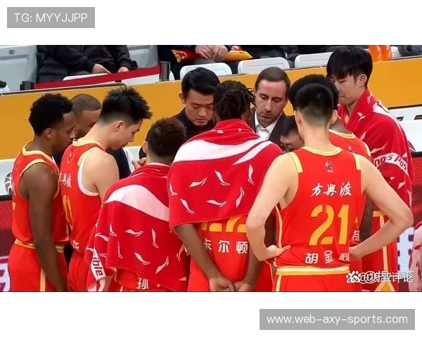 CBA半决赛激战正酣广东队与深圳队争夺决赛席位的精彩对决